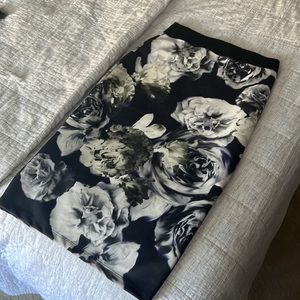 Zara pencil skirt